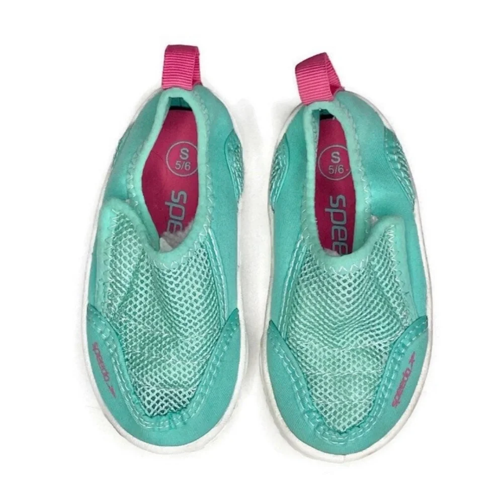 Speedo Water Shoes‎